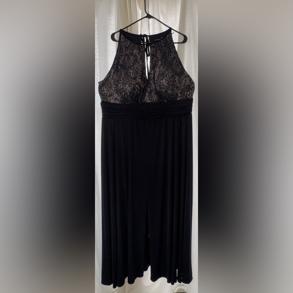 Elegant navy Lace Maxi Dress - Picture 3 of 8